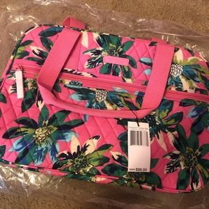 Vera Bradley Compact Traveler Bag NWT